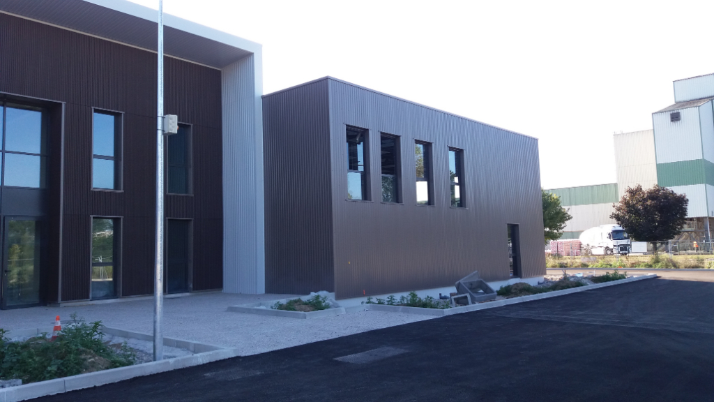 A VENDRE et A LOUER – MONTLUEL – PROGRAMME MIXTE