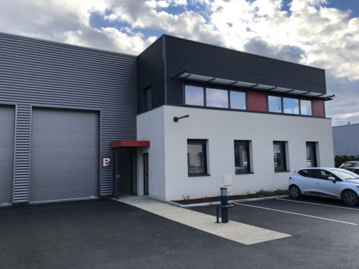 Local d’activité Decines Charpieu 418 m2