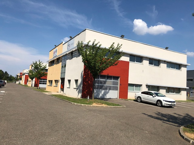 LOCAUX ACT ET BUREAUX A LOUER SAINT PRIEST
