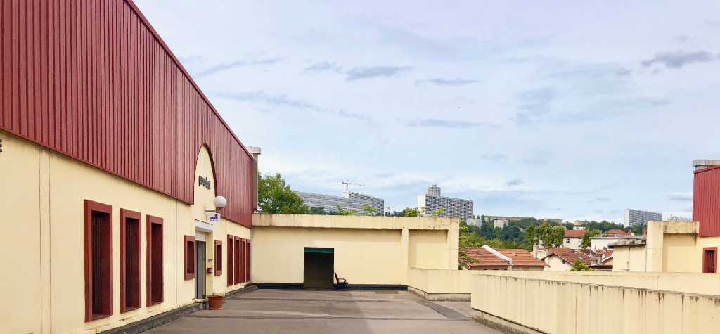 BUREAUX A VENDRE 385m2 – LYON 9