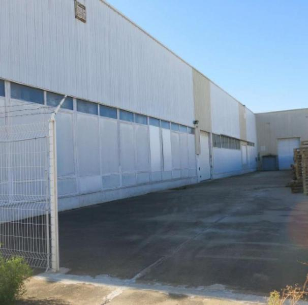 LOCAL D’ACTIVITÉS 4428 M2 A LOUER – SAINT PRIEST