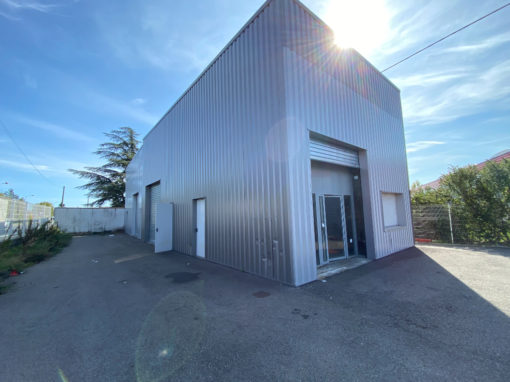 LOCAUX COMMERCIAUX A LOUER 150 M2 SAINT PRIEST
