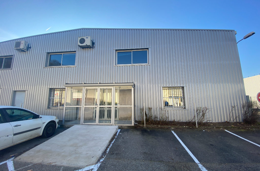 Local d’activités – Vienne 1 000 m2 A LOUER