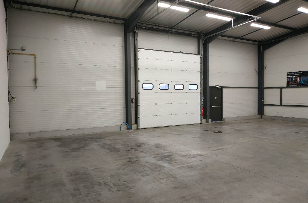 Local d’activité & Bureaux – Nord Isère- Frontonas- 390 m2