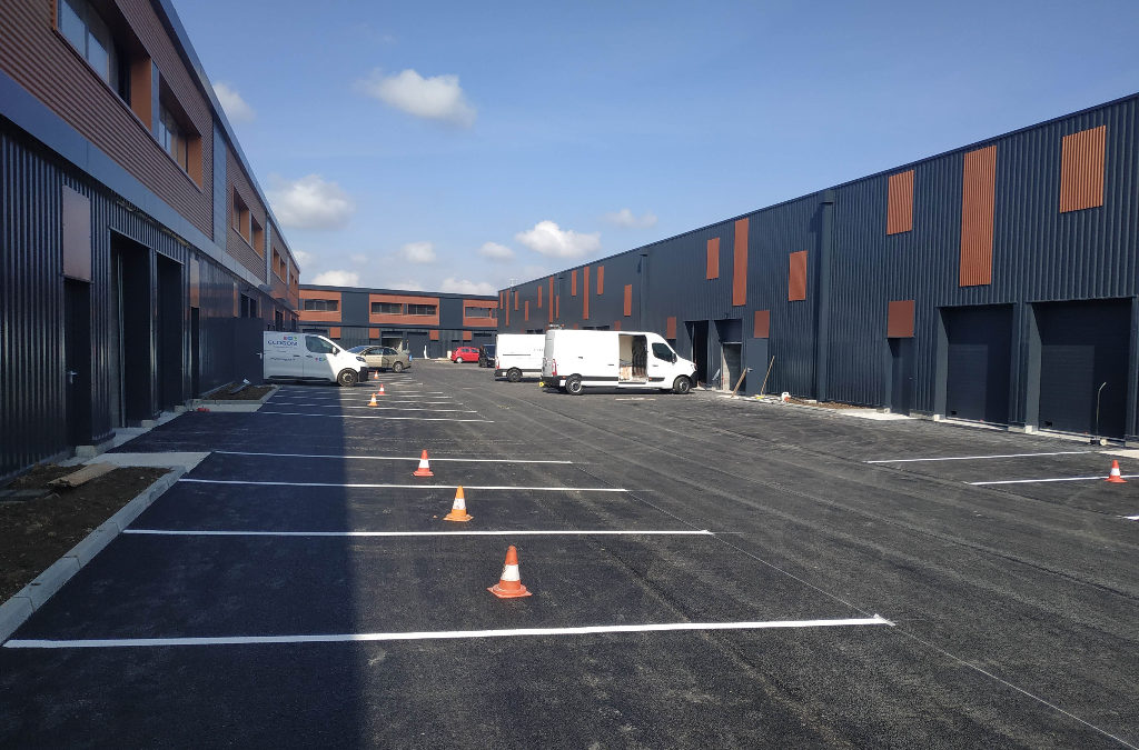 A SAISIR – LOCAL D’ACTIVITE À VENDRE – Vaulx milieu